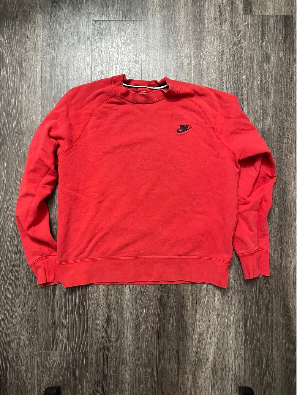 Nike Raglan Crewneck Pullover Sweatshirt